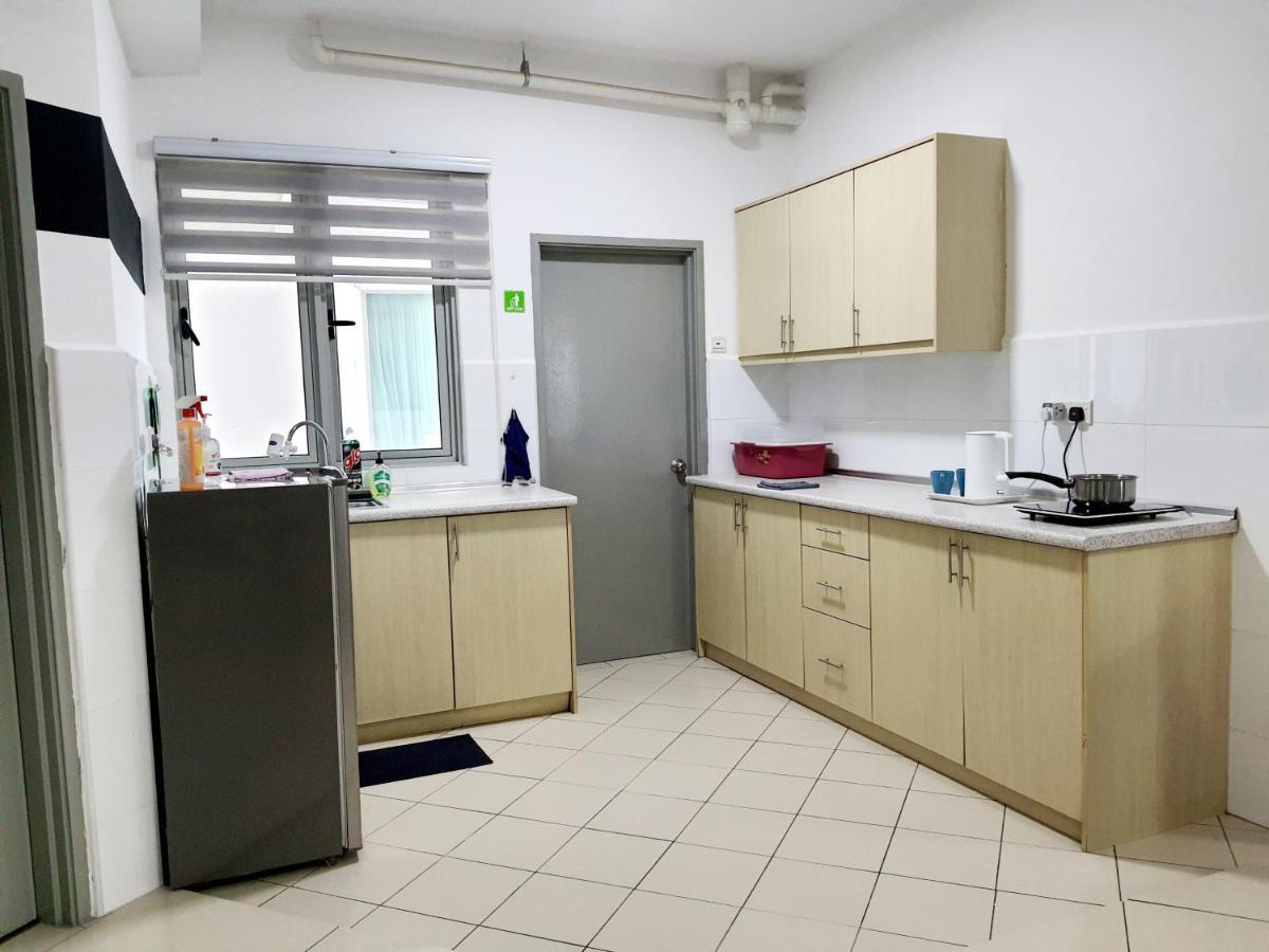 Residensi Flora Leilighet Seri Kembangan Eksteriør bilde