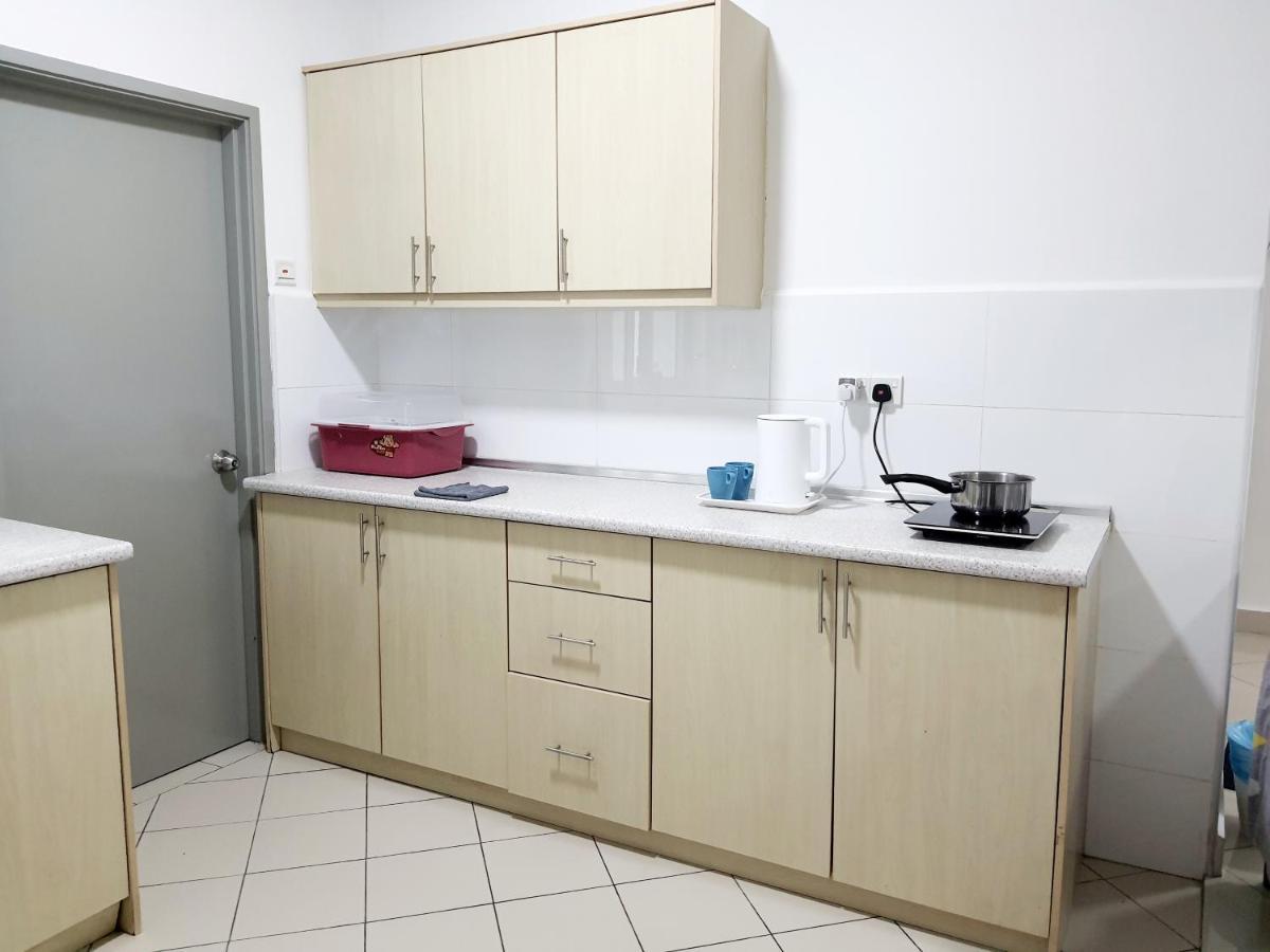 Residensi Flora Leilighet Seri Kembangan Eksteriør bilde